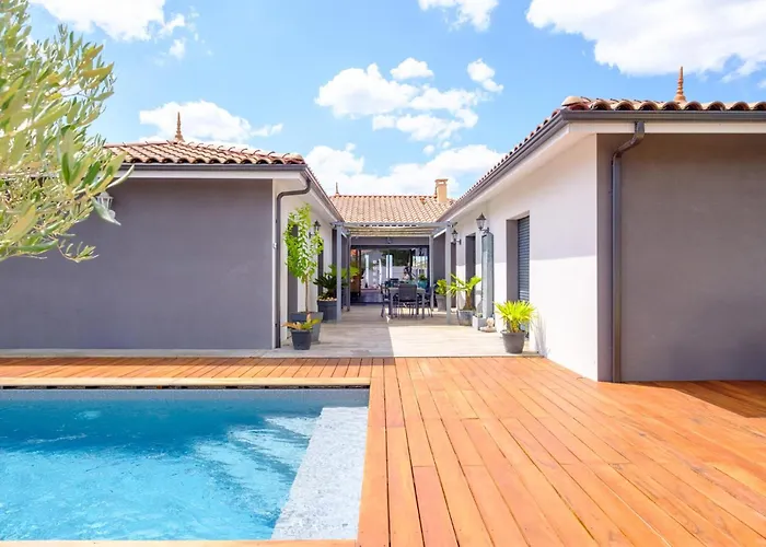 Superbe Maison Avec Piscine Hébergement de vacances Parentis-en-Born