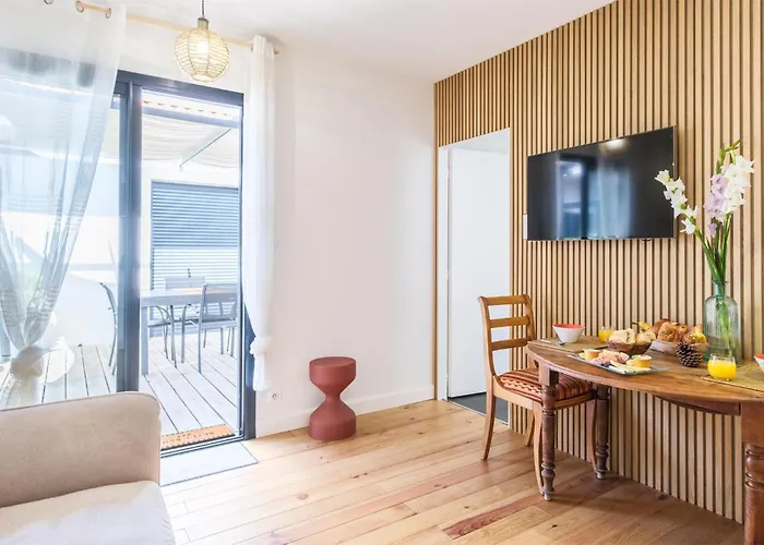 Superbe Maison Avec Piscine Hébergement de vacances *