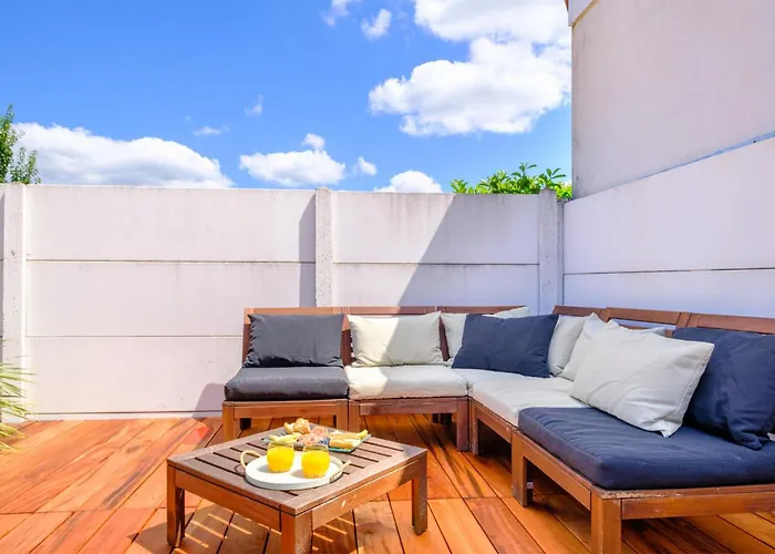 Hébergement de vacances Superbe Maison Avec Piscine